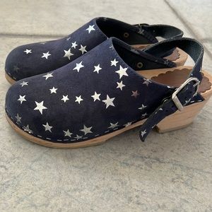 Hanna Andersson clogs.